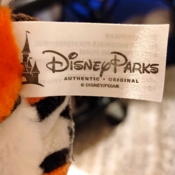 ✓Disney Parks Disney/Pixar Finding Nemo Clown Fish Plush - Picture 7 of 10